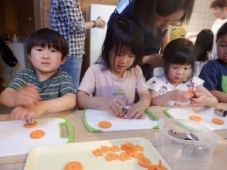 夕食のカレー作りをお手伝い！